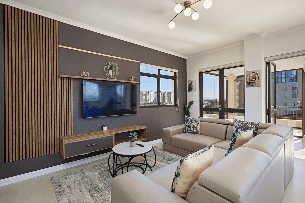 GARDEN OF EDEN - THE ISLAND CLUB