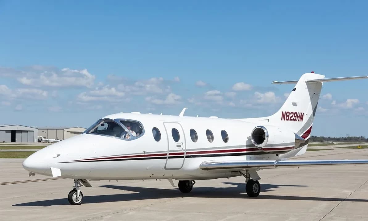 Hawker 400XP